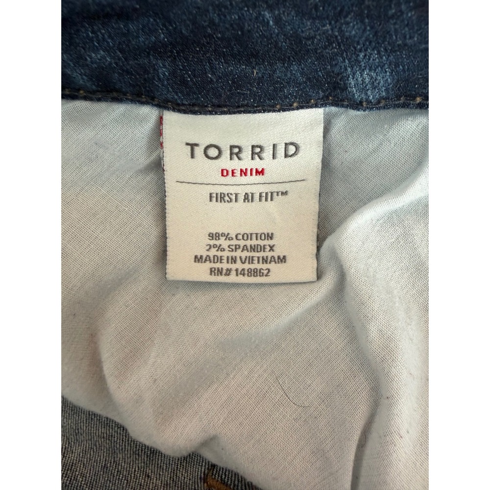 Torrid Denim Bootcut Jeans Dark Wash Plus Size 16S Short Petite - Picture 4 of 4